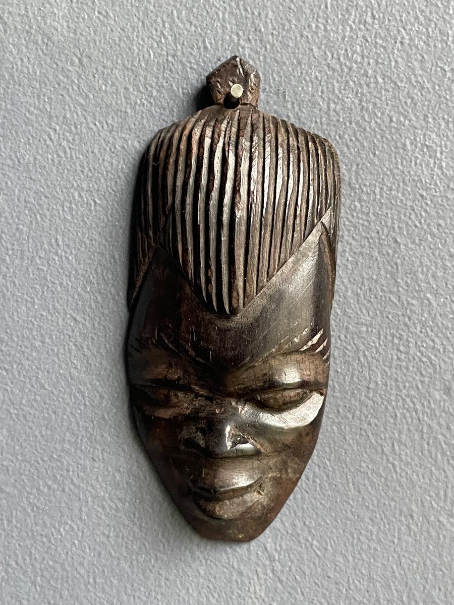 Vintage Mini African Mask – Oneoffto25.com